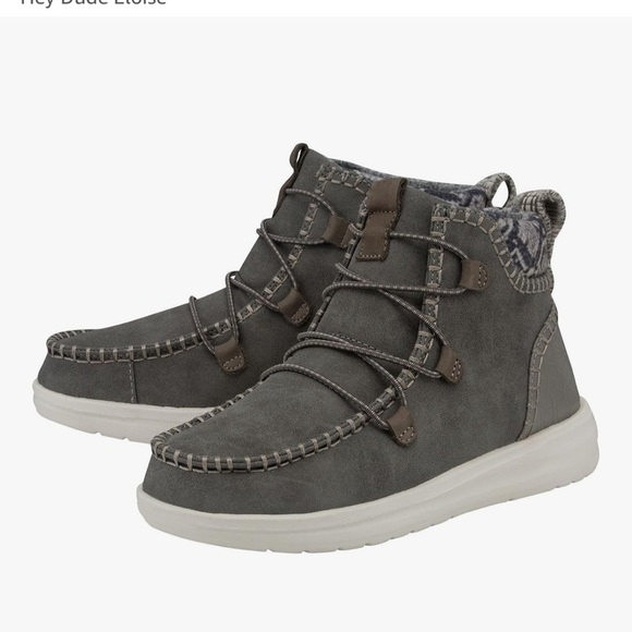 Women’s HEY DUDE Eloise recycled suede leather slip on bootie. Size 6 - Picture 2 of 12